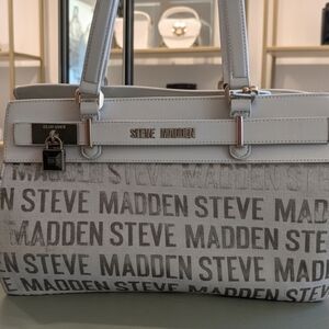 Steve Madden  Women's Handbag/Tote